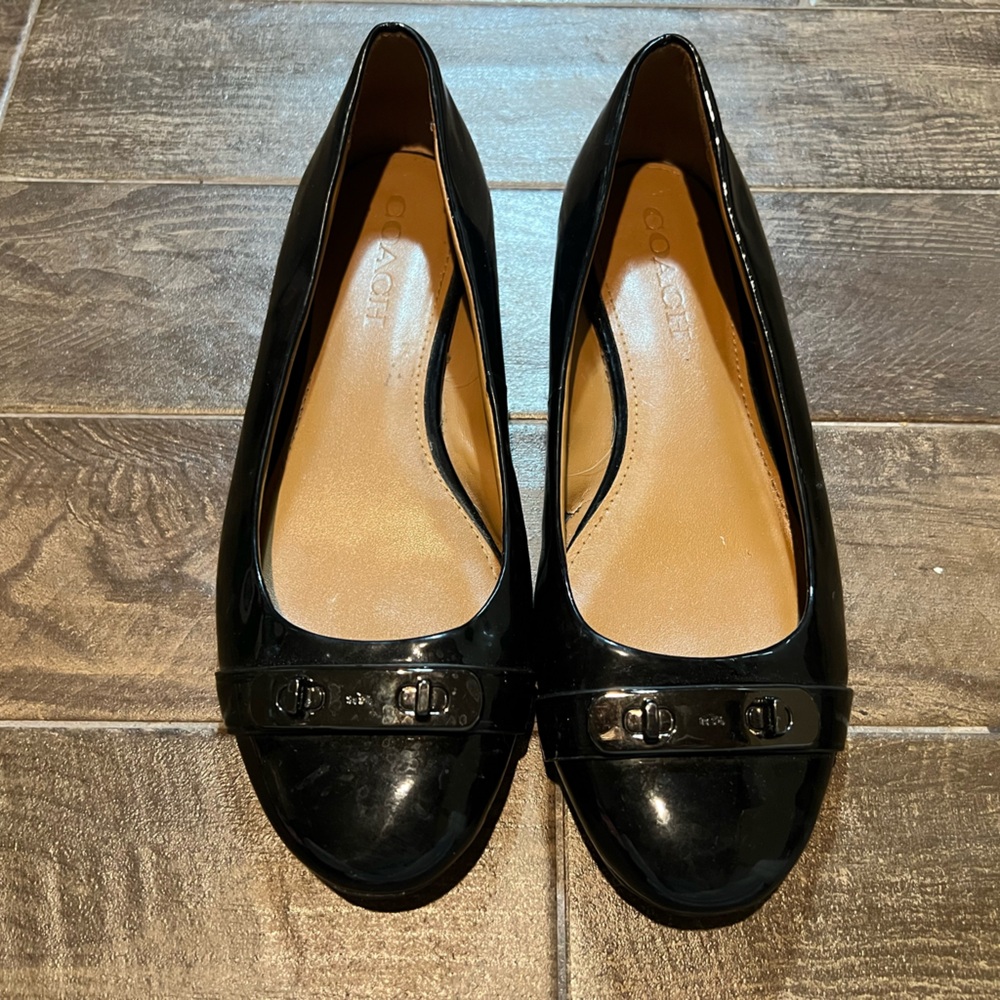 COACH OSWALD Black Patent Leather GunMetal Accent Ballerina Flats